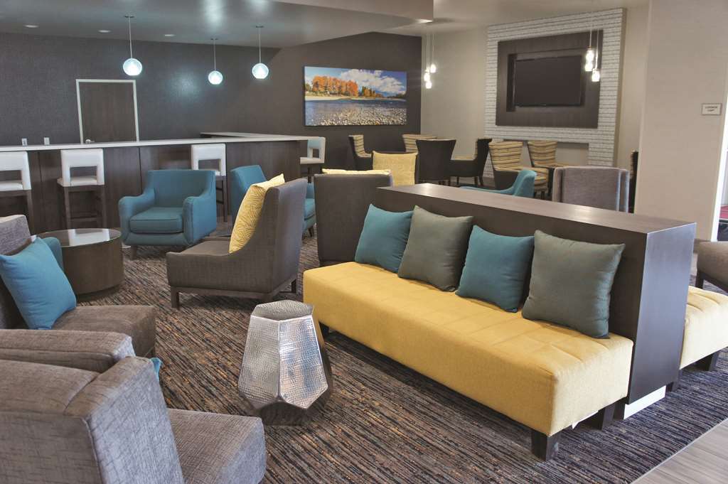La Quinta by Wyndham Tulsa Broken Arrow Hotel Interior foto